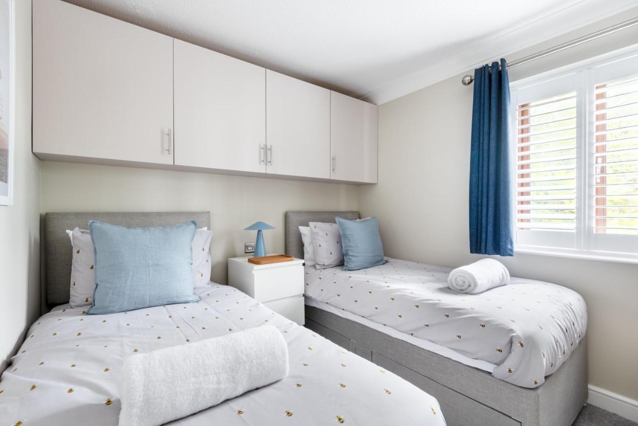 팰머스 Hideaway - Exclusive Marina Development, Town Centre, With Parking 아파트 외부 사진